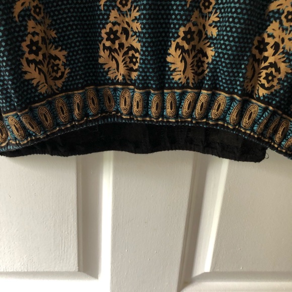 Free people. Elastic bottom, flared sleeves - Picture 3 of 5